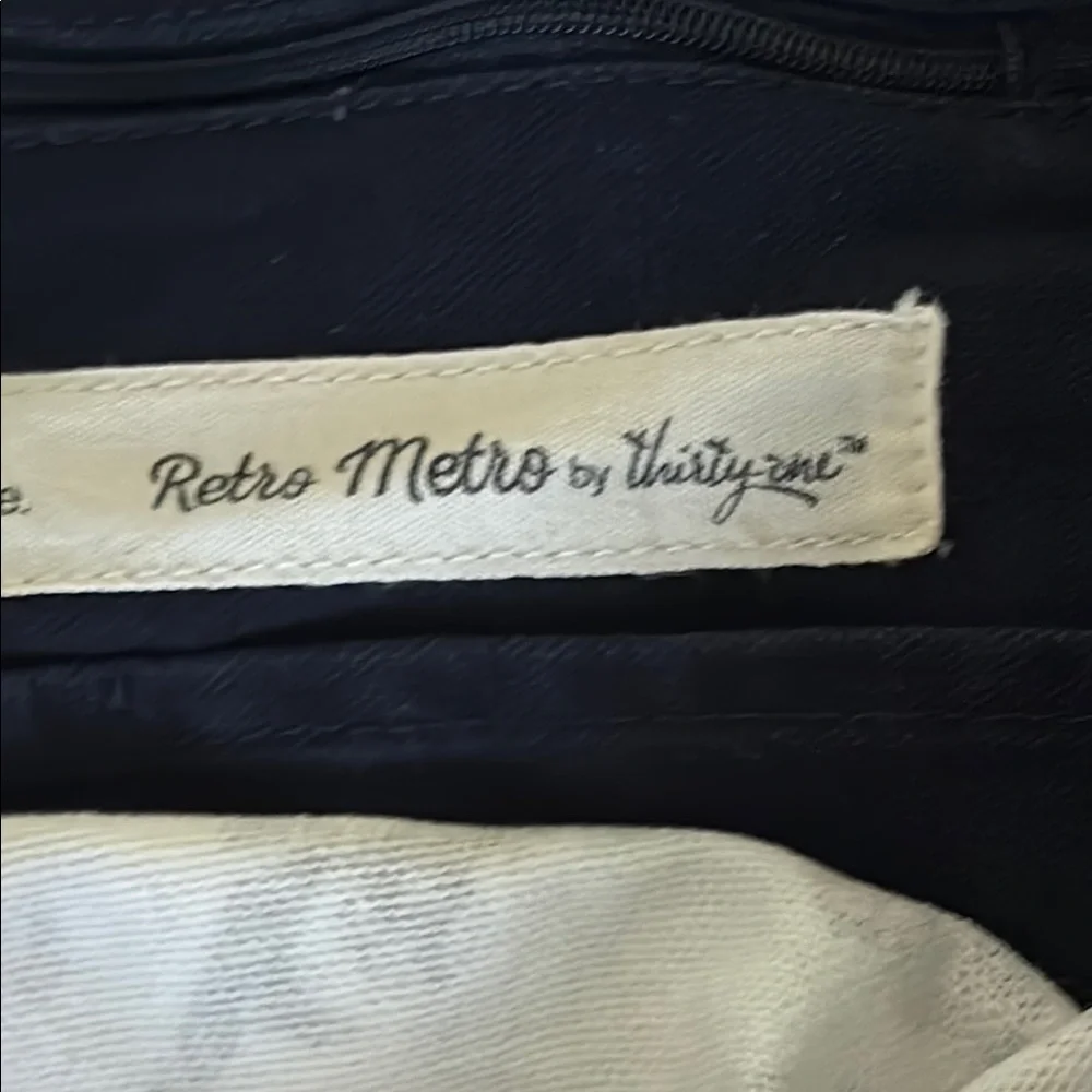 Thirty One Retro Metro Tote Bag in Fab Flourish - Picture 2 of 6
